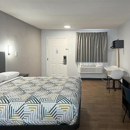 Studio 6 Suites Hurricane, Wv Extérieur photo