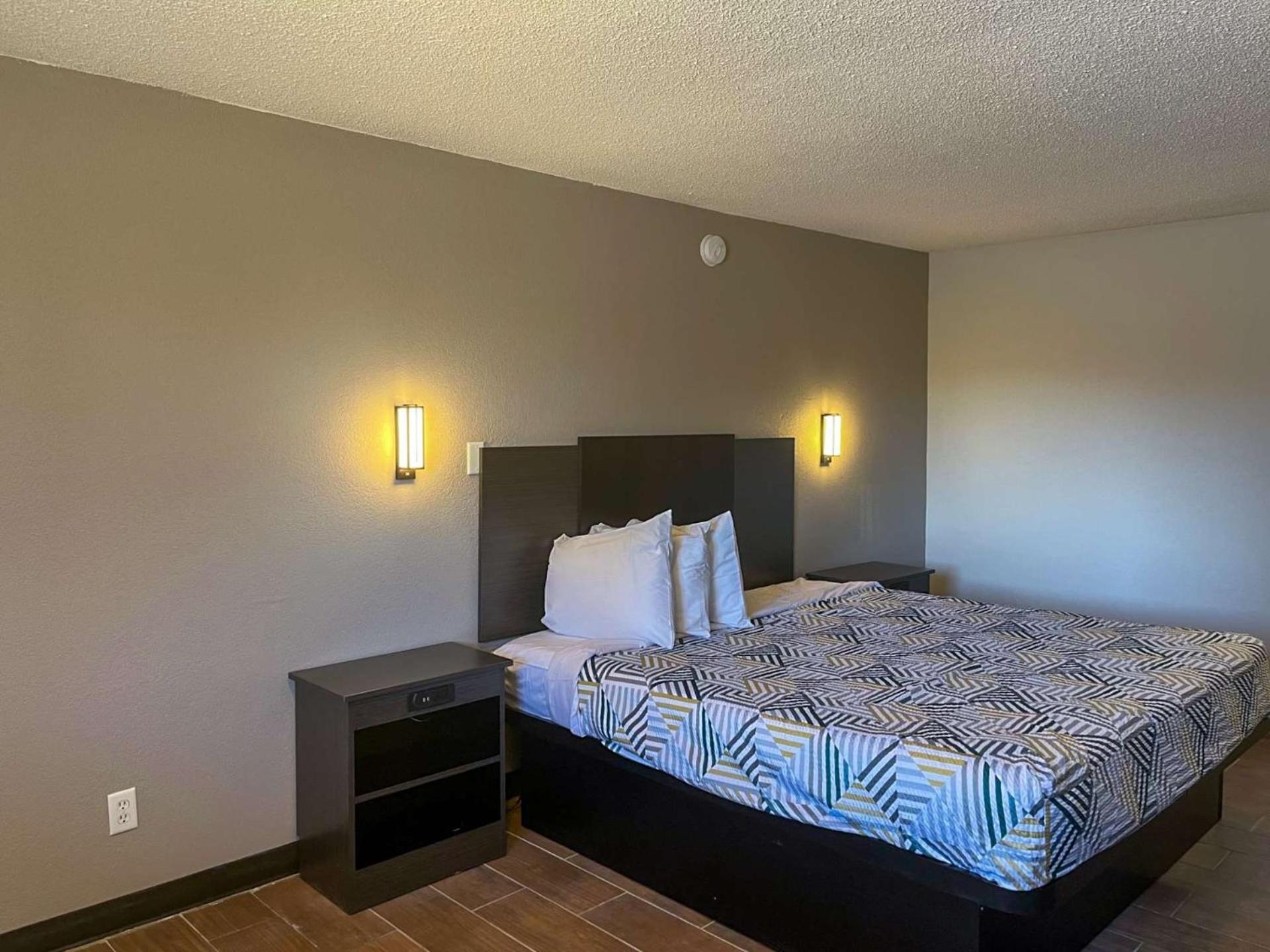 Studio 6 Suites Hurricane, Wv Extérieur photo